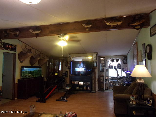 128 Keystone Road Palatka, FL 32177 - Photo 4 of 48 001