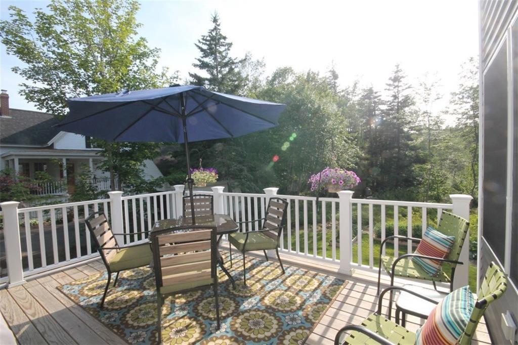 8 Meadow Cove Road East Boothbay, ME 04544 - Photo 23 of 25 15’6” x 11’8” pressure treated open...
