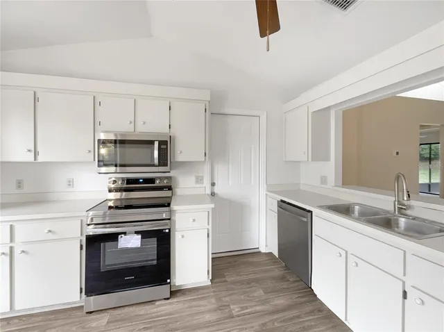 $305,000 | 93 Hillside Drive, Eustis, FL 32726