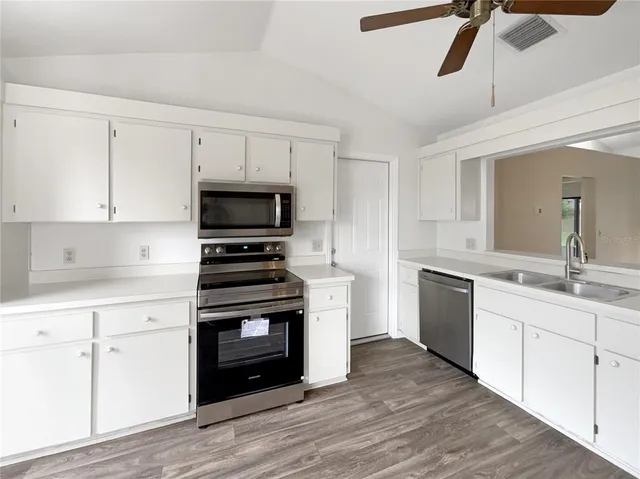 $305,000 | 93 Hillside Drive, Eustis, FL 32726