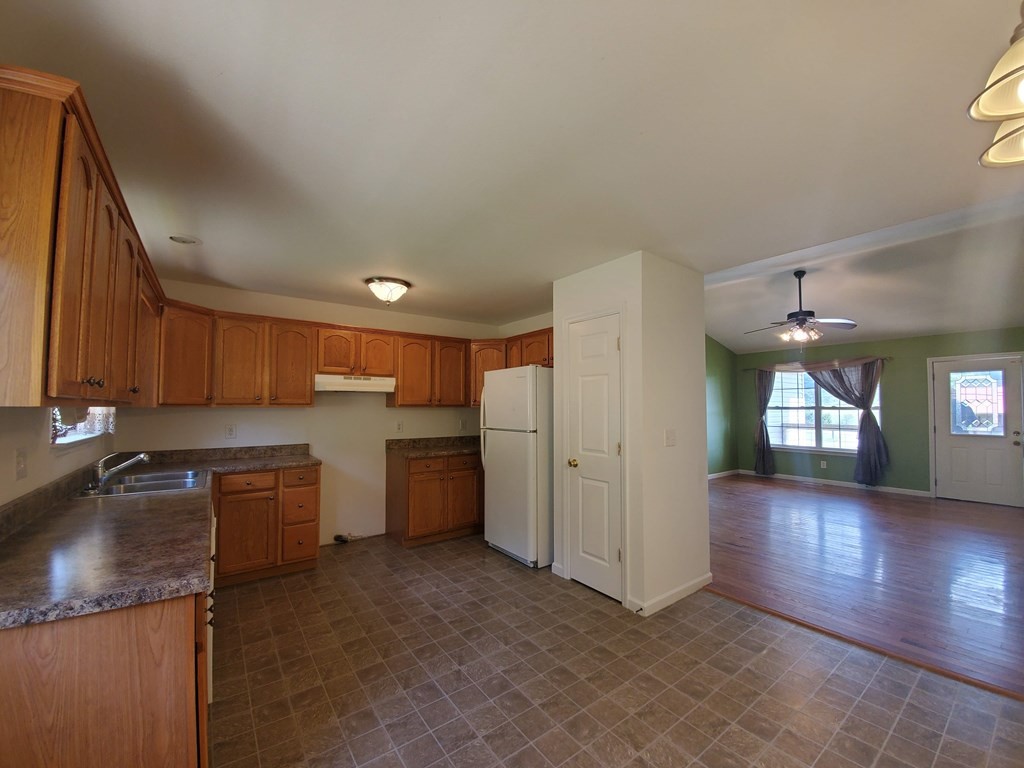 6998 Blue Springs Road Cleveland, TN 37311 - Photo 10 of 34 Gallery Image 10