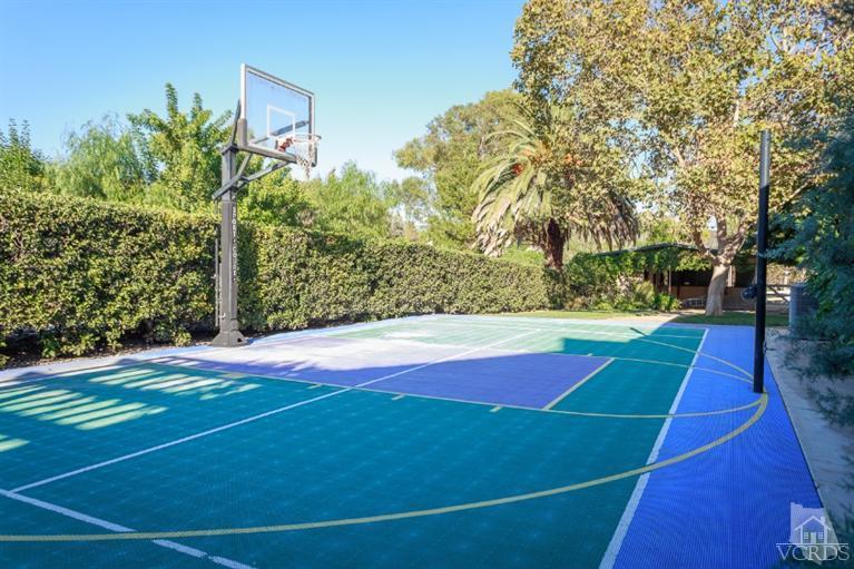 2748 Los Pinos Circle Camarillo, CA 93012 - Photo 24 of 37 a view of outdoor space
