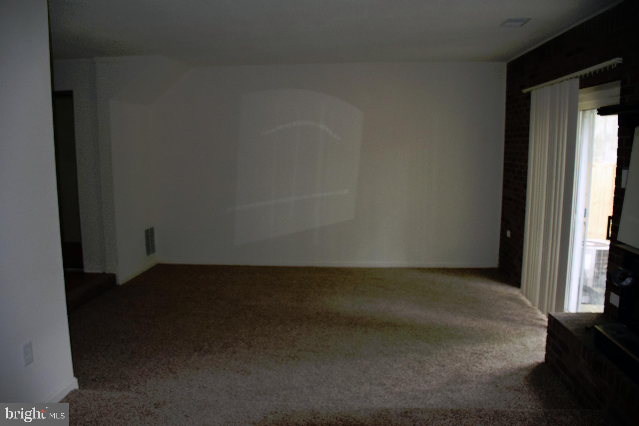 3366 Ryon Court Waldorf, MD 20601 - Photo 12 of 19 LIVING ROOM