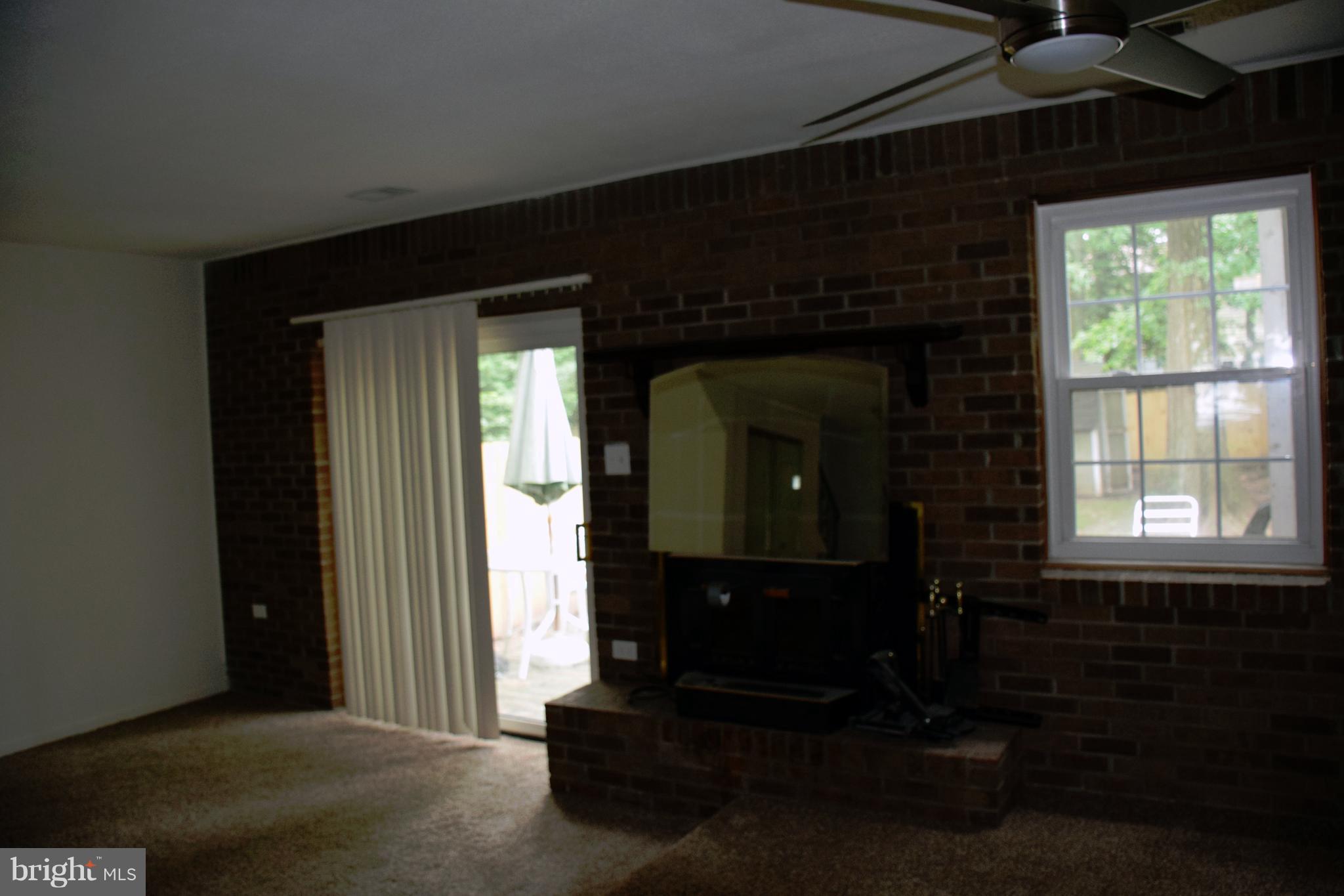 3366 Ryon Court Waldorf, MD 20601 - Photo 13 of 19 LIVING ROOM