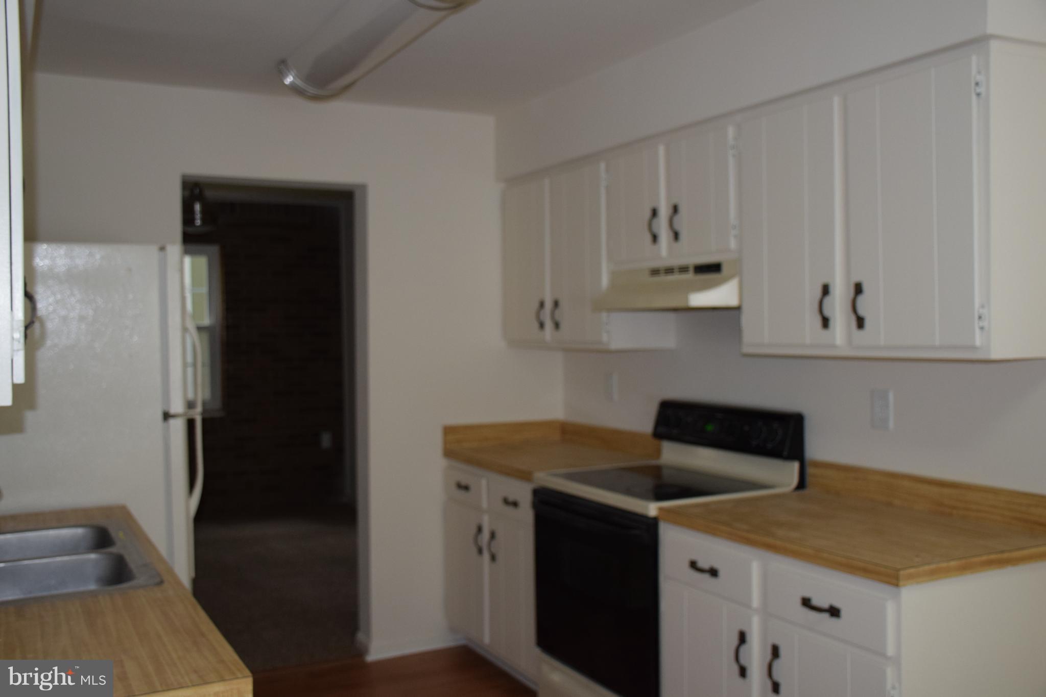 3366 Ryon Court Waldorf, MD 20601 - Photo 5 of 19 KITCHEN