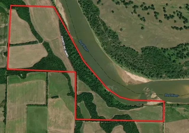 an aerial view of a tennis court