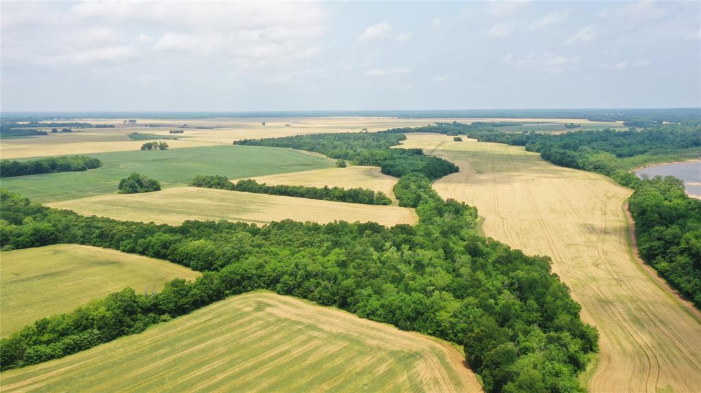 36980 Rd Arthur City Tx 75411 Road Arthur City, TX 75411 - Photo 21 of 23 a view of an ocean and beach