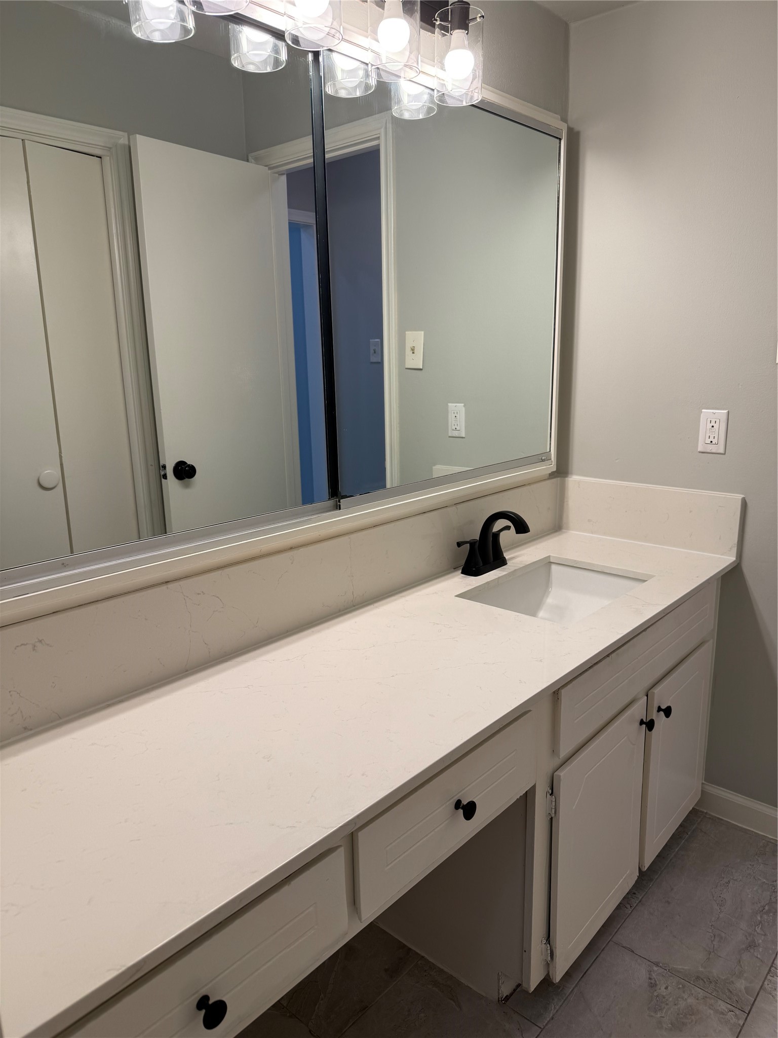 9002 Roos Road Houston, TX 77036 - Photo 21 of 29