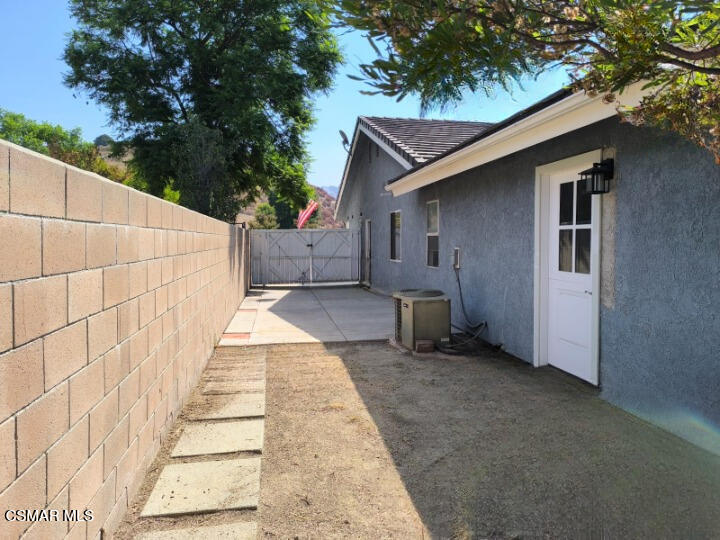 2331 Welcome Court Simi Valley, CA 93063 - Photo 21 of 22 IMG-20241113-WA0011 - Copy - Copy_cleanu