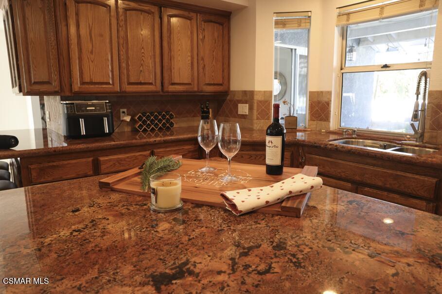 2331 Welcome Court Simi Valley, CA 93063 - Photo 5 of 22 image - 2025-03-25T125315.989