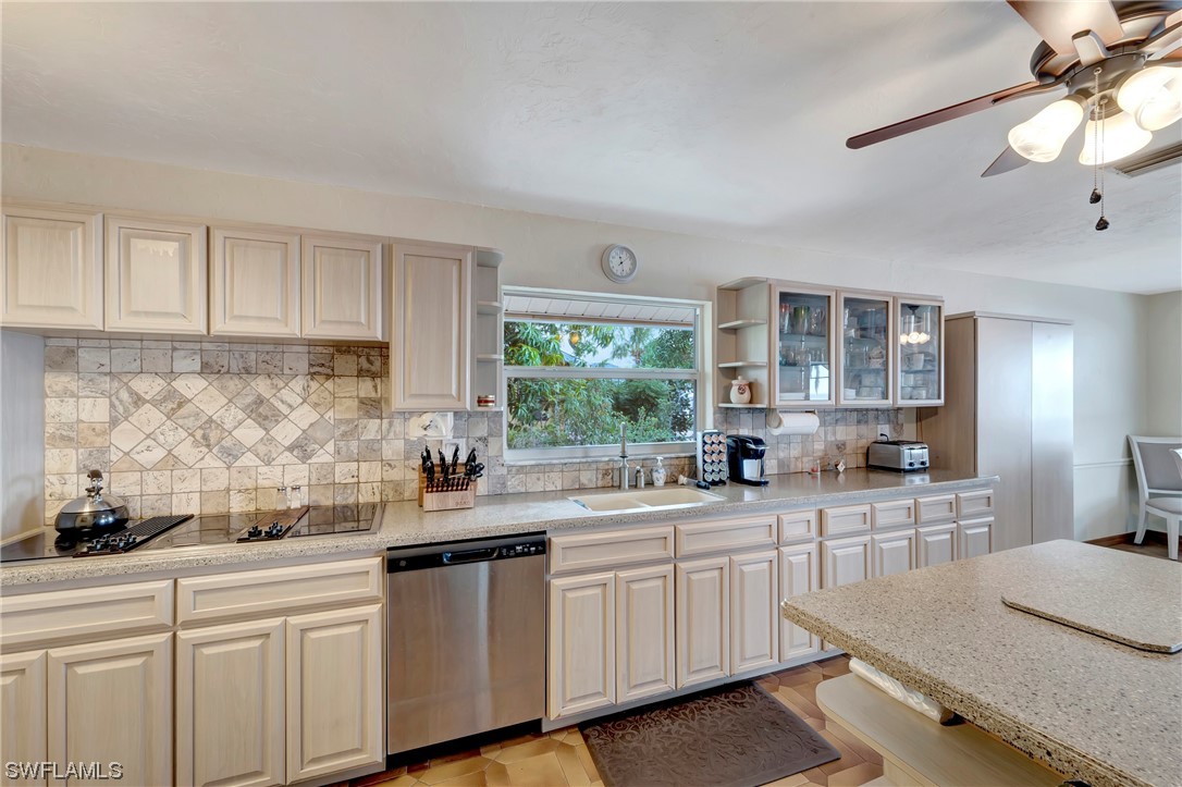 349 Severin Road Southeast Port Charlotte, FL 33952 - Photo 11 of 38 Gallery Image 11