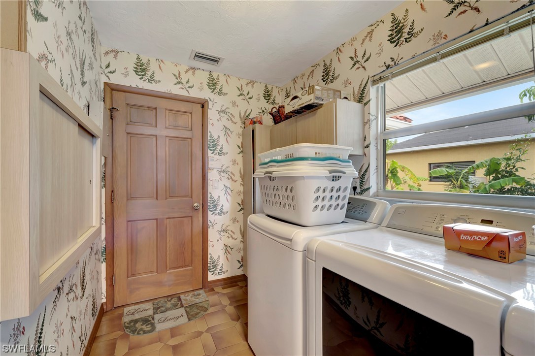 349 Severin Road Southeast Port Charlotte, FL 33952 - Photo 17 of 38 Gallery Image 17