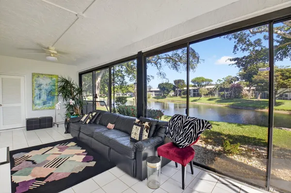 $250,000 | 36 Westgate Lane, Unit C, Boynton Beach, FL 33436