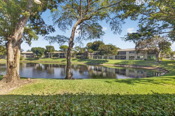 $250,000 | 36 Westgate Lane, Unit C, Boynton Beach, FL 33436