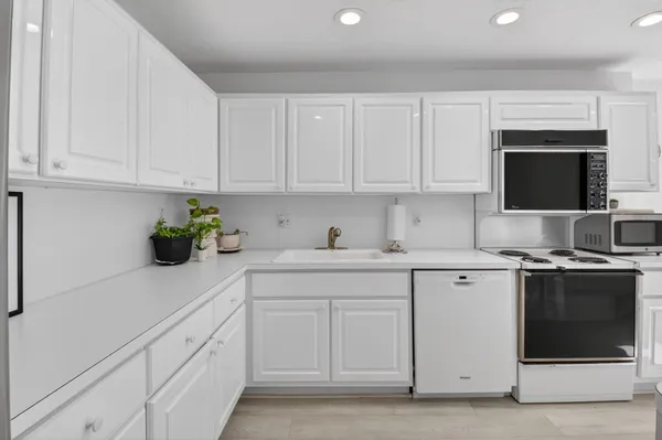 $250,000 | 36 Westgate Lane, Unit C, Boynton Beach, FL 33436