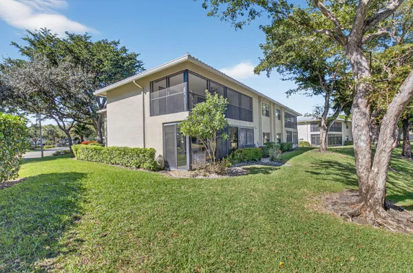 $250,000 | 36 Westgate Lane, Unit C, Boynton Beach, FL 33436