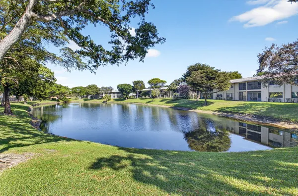 $250,000 | 36 Westgate Lane, Unit C, Boynton Beach, FL 33436