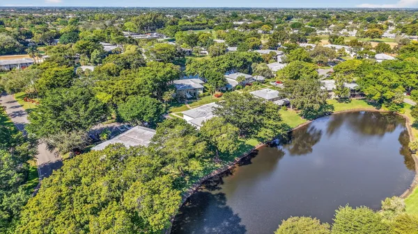 $250,000 | 36 Westgate Lane, Unit C, Boynton Beach, FL 33436