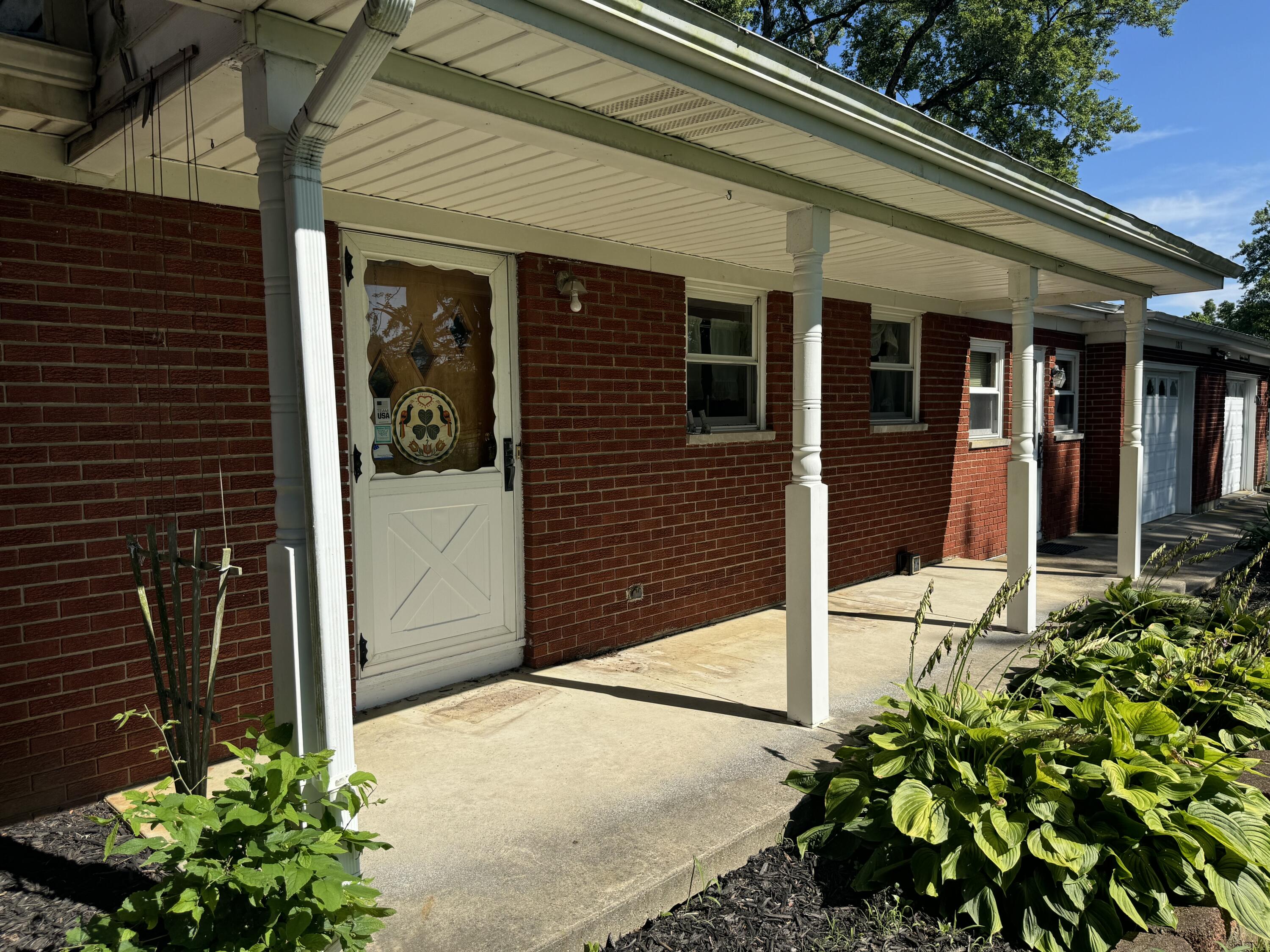 1816 Troy Road Springfield, OH 45504 - Photo 7 of 41