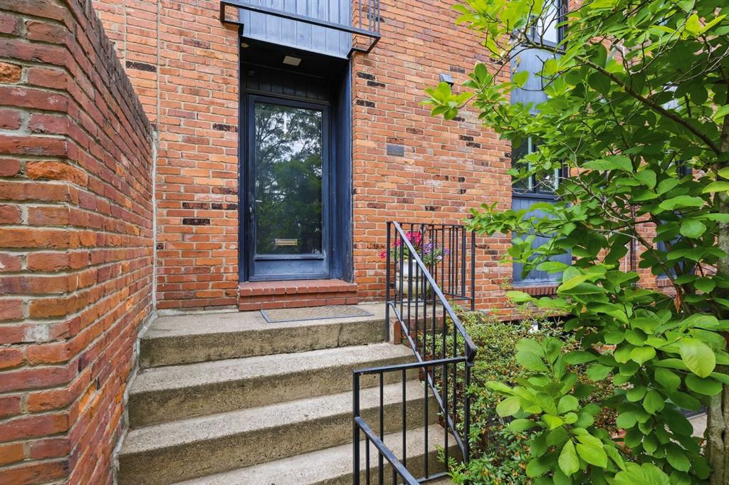 5405 Ellsworth Avenue Pittsburgh, PA 15232 - Photo 2 of 5