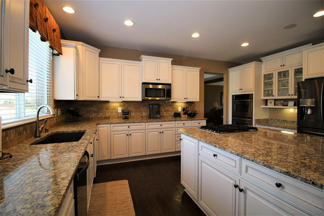 2620 Legacy Ridge Florence, KY 41042 - Photo 7 of 49 Gallery Image 7