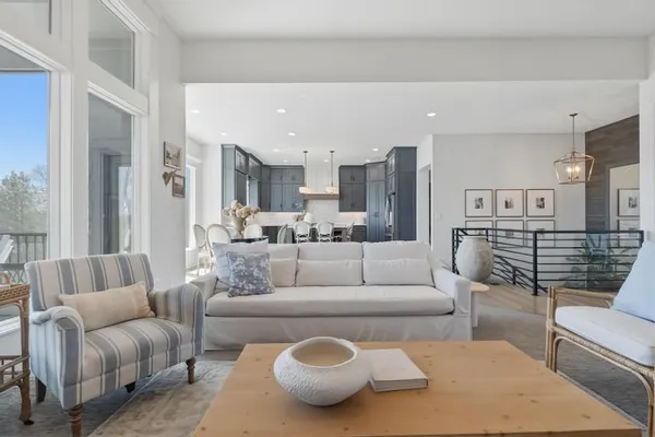 $1,350,000 | 3501 West 150th Street, Leawood, KS 66224