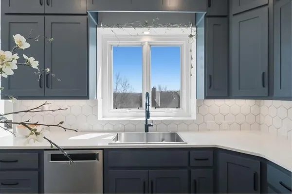$1,350,000 | 3501 West 150th Street, Leawood, KS 66224