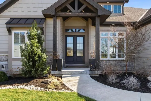 $1,350,000 | 3501 West 150th Street, Leawood, KS 66224