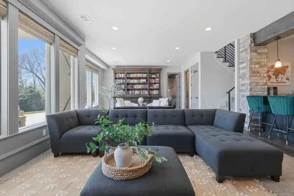 $1,350,000 | 3501 West 150th Street, Leawood, KS 66224
