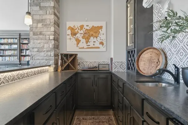 $1,350,000 | 3501 West 150th Street, Leawood, KS 66224