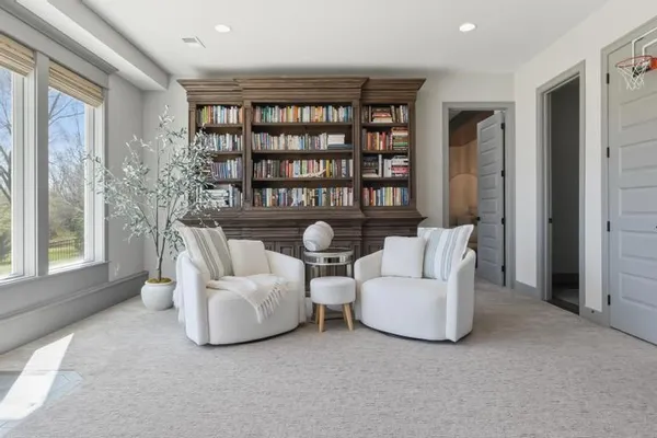 $1,350,000 | 3501 West 150th Street, Leawood, KS 66224