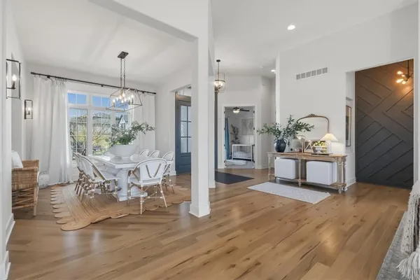 $1,350,000 | 3501 West 150th Street, Leawood, KS 66224