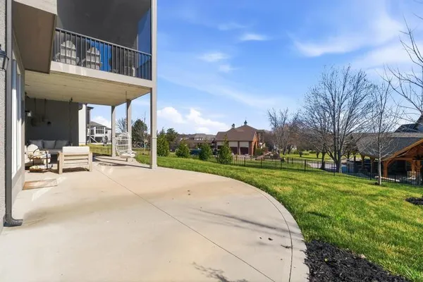 $1,350,000 | 3501 West 150th Street, Leawood, KS 66224