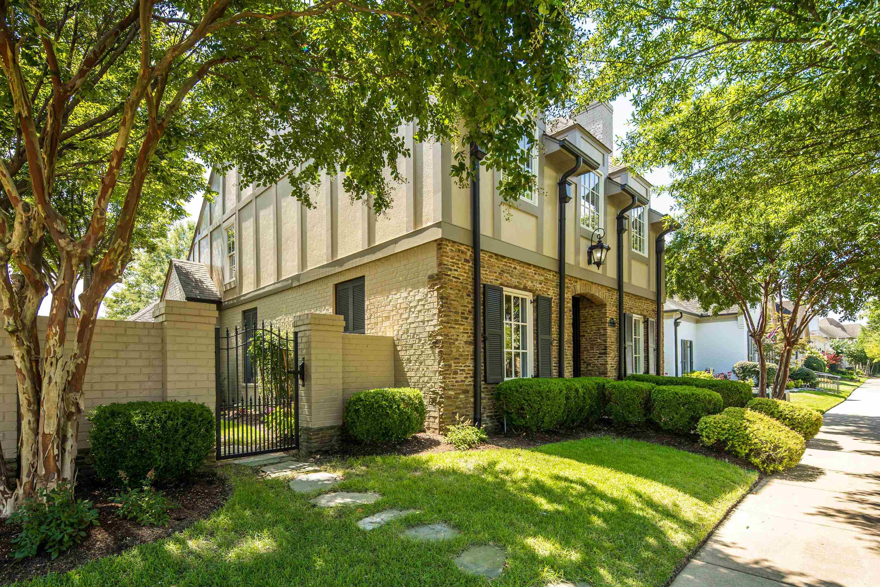 969 Russell Farms Road Collierville, TN 38017 - Photo 3 of 40 Gallery Image 3