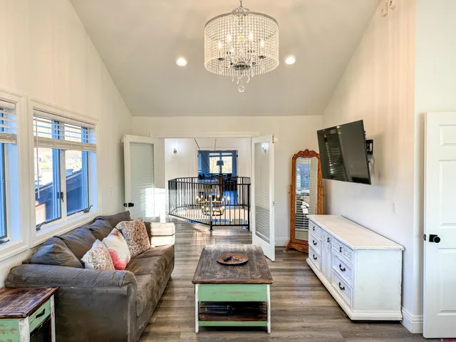 $2,700,000 | 18 Buttercup Lane, Crested Butte, CO 81225