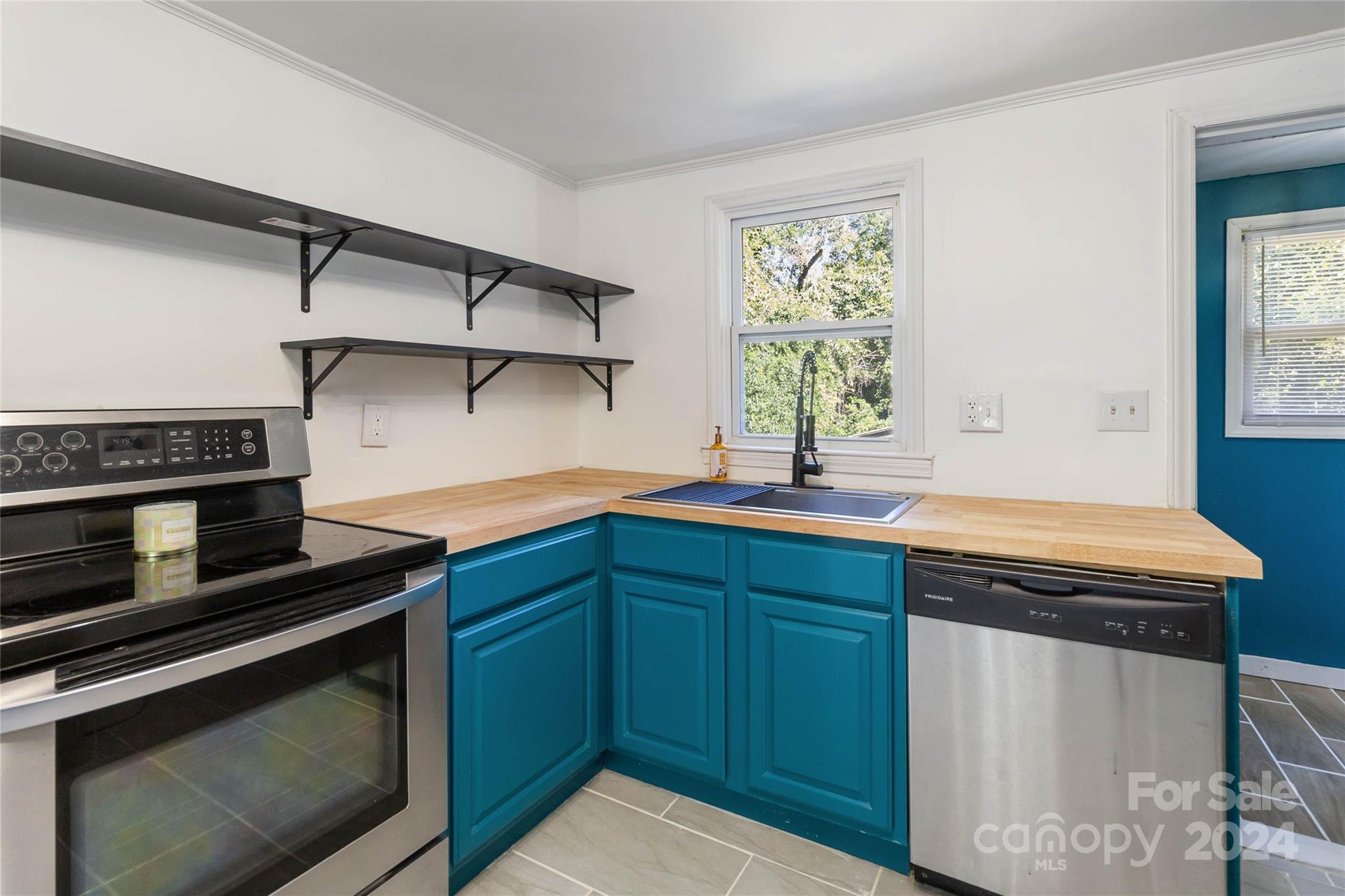 4400 Tillman Road Charlotte, NC 28208 - Photo 9 of 36 Gallery Image 9