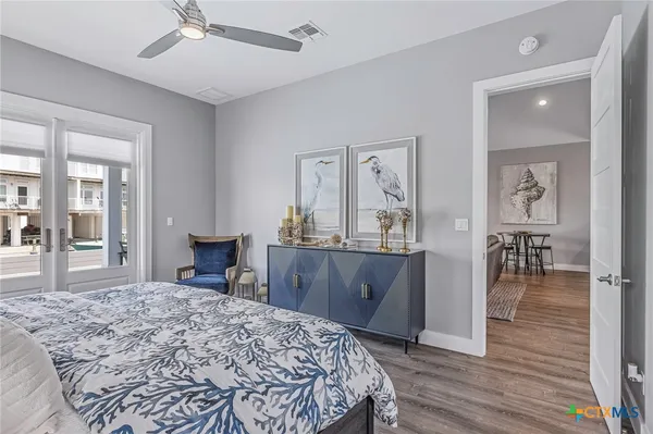 $1,599,000 | 37 Flamingo Road, Rockport, TX 78382