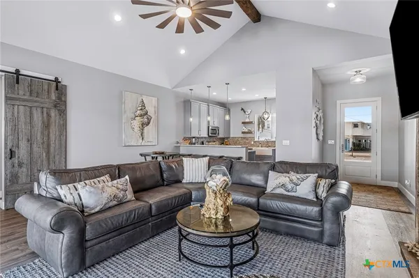 $1,599,000 | 37 Flamingo Road, Rockport, TX 78382