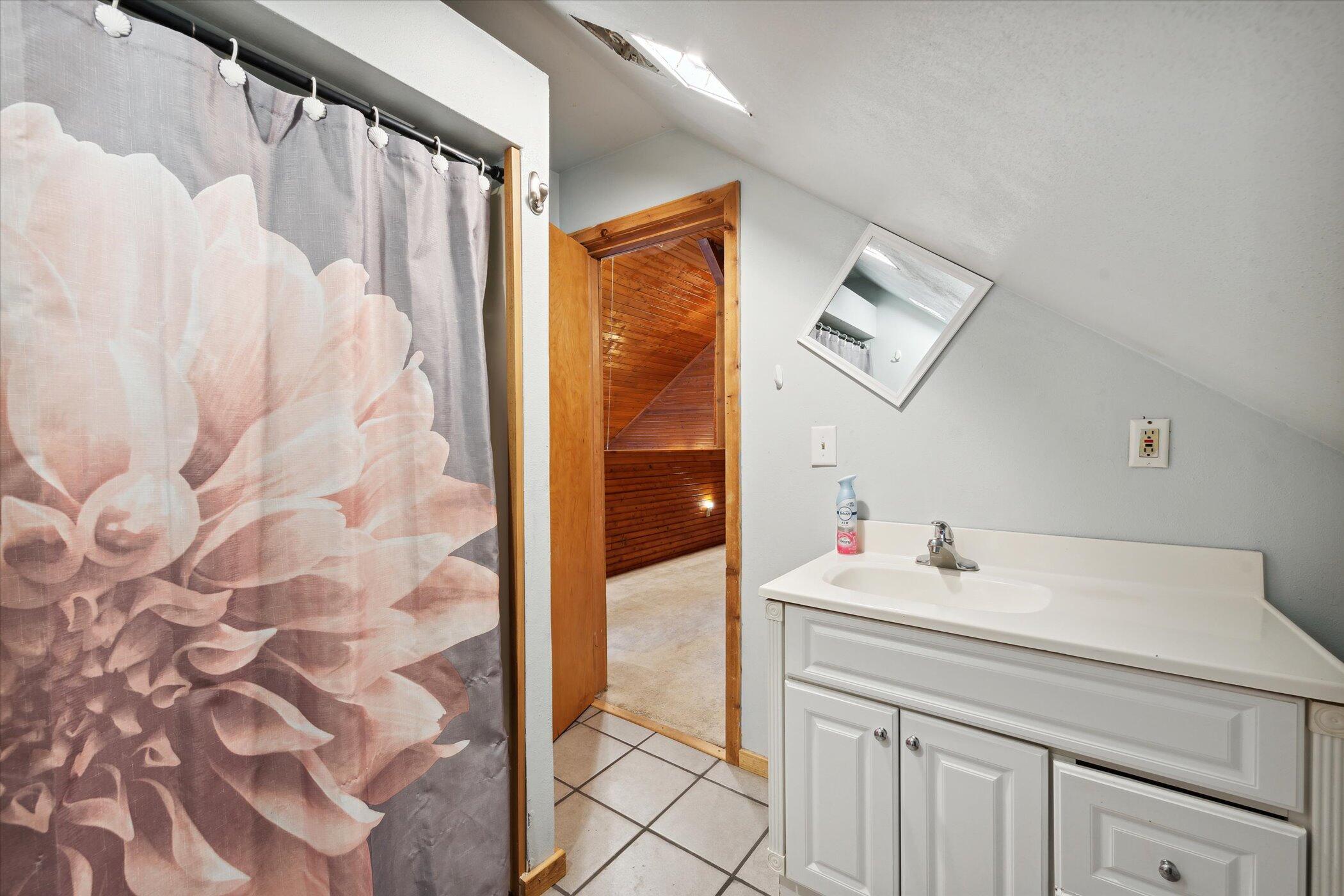 4851 Northwest Lake Road Lakeview, MI 48850 - Photo 24 of 46 24-4851-Lake-Rd-Lakeview-MI-48850--Windo