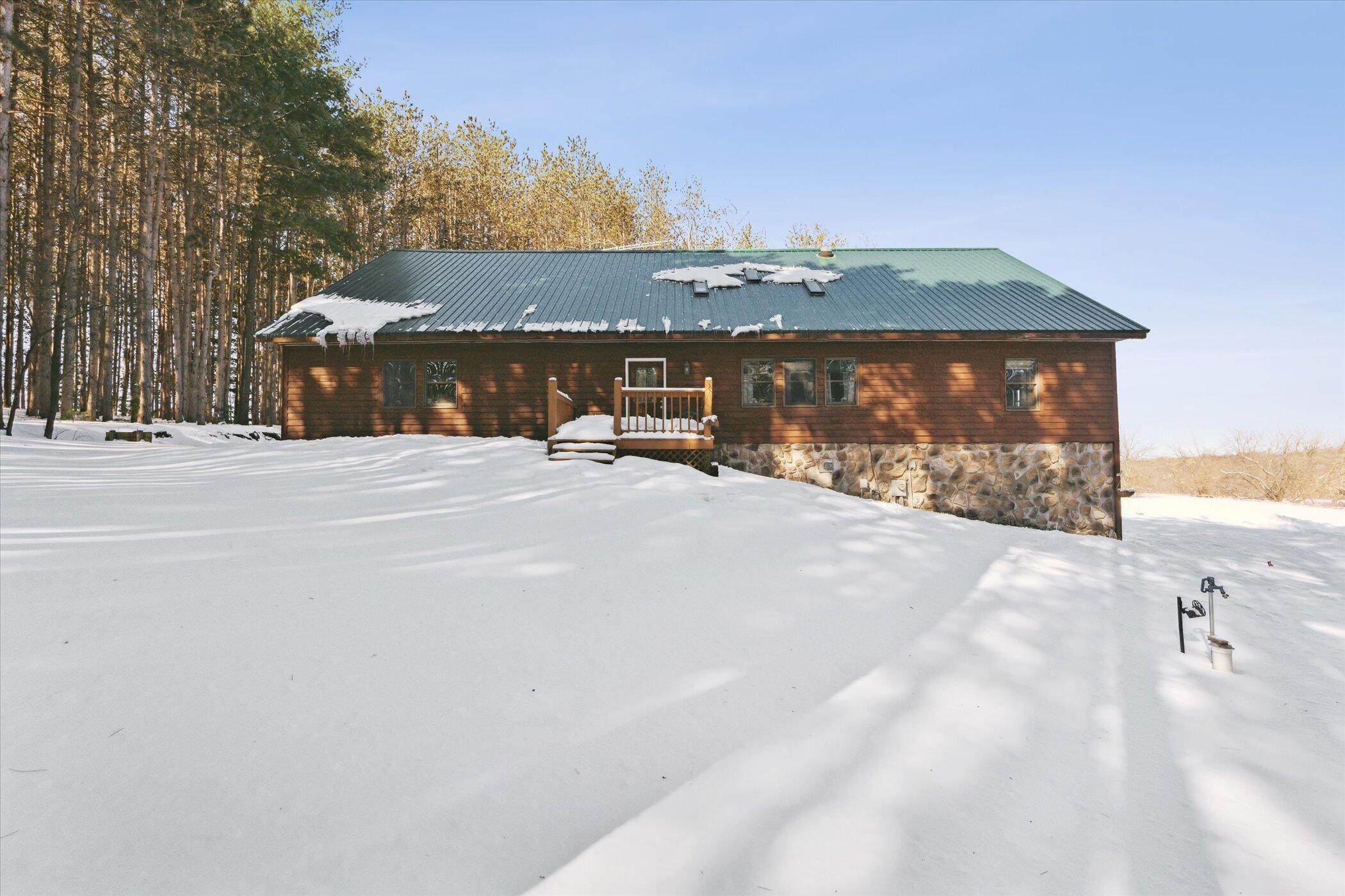 4851 Northwest Lake Road Lakeview, MI 48850 - Photo 3 of 46 03-4851-Lake-Rd-Lakeview-MI-48850--Windo
