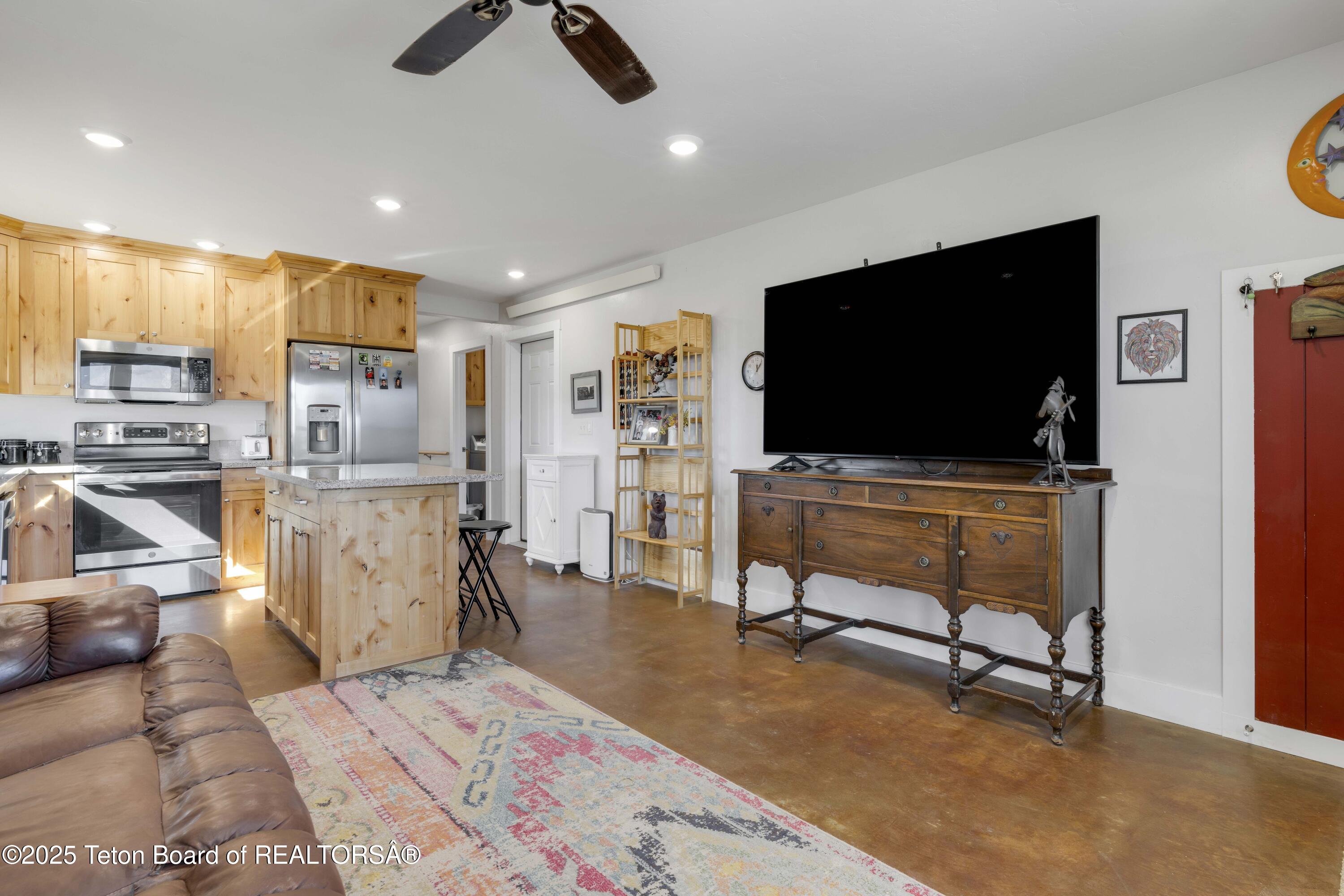 185 Franklin Avenue Thayne, WY 83127 - Photo 20 of 22 Web Twin Home-39