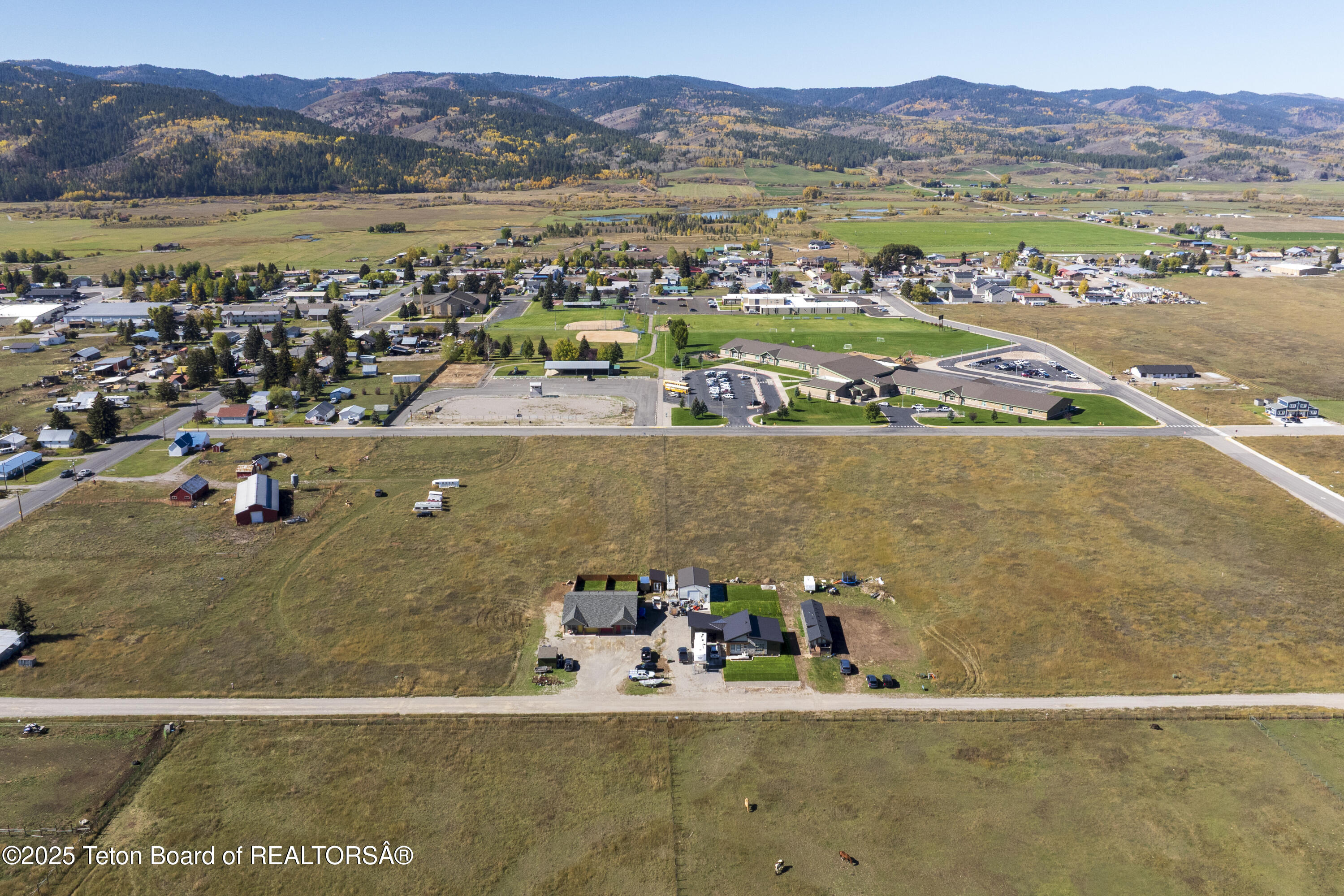 185 Franklin Avenue Thayne, WY 83127 - Photo 2 of 22 Twin Home-38