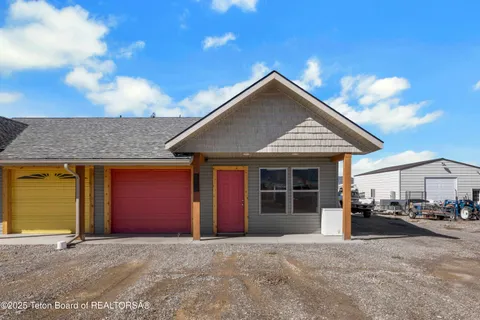 $750,000 | 185 Franklin Avenue, Thayne, WY 83127