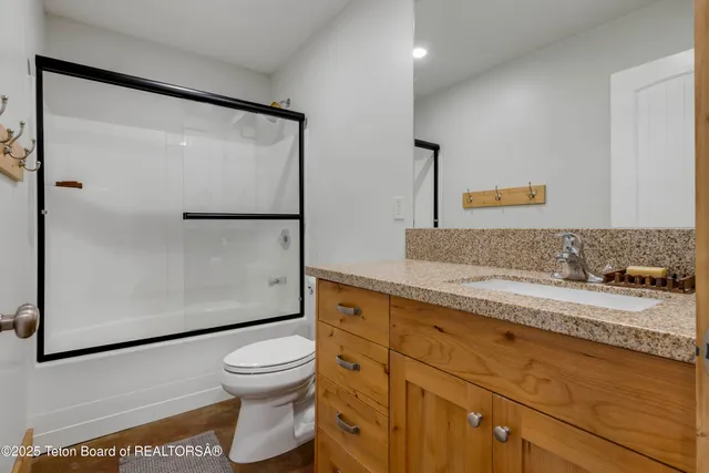 $750,000 | 185 Franklin Avenue, Thayne, WY 83127