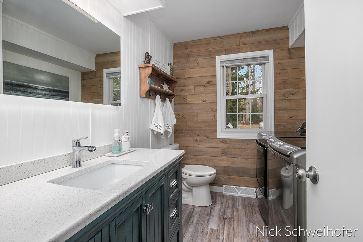 360 Stone Harbor Road Holland, MI 49424 - Photo 14 of 50 Main Floor Bath/laundry
