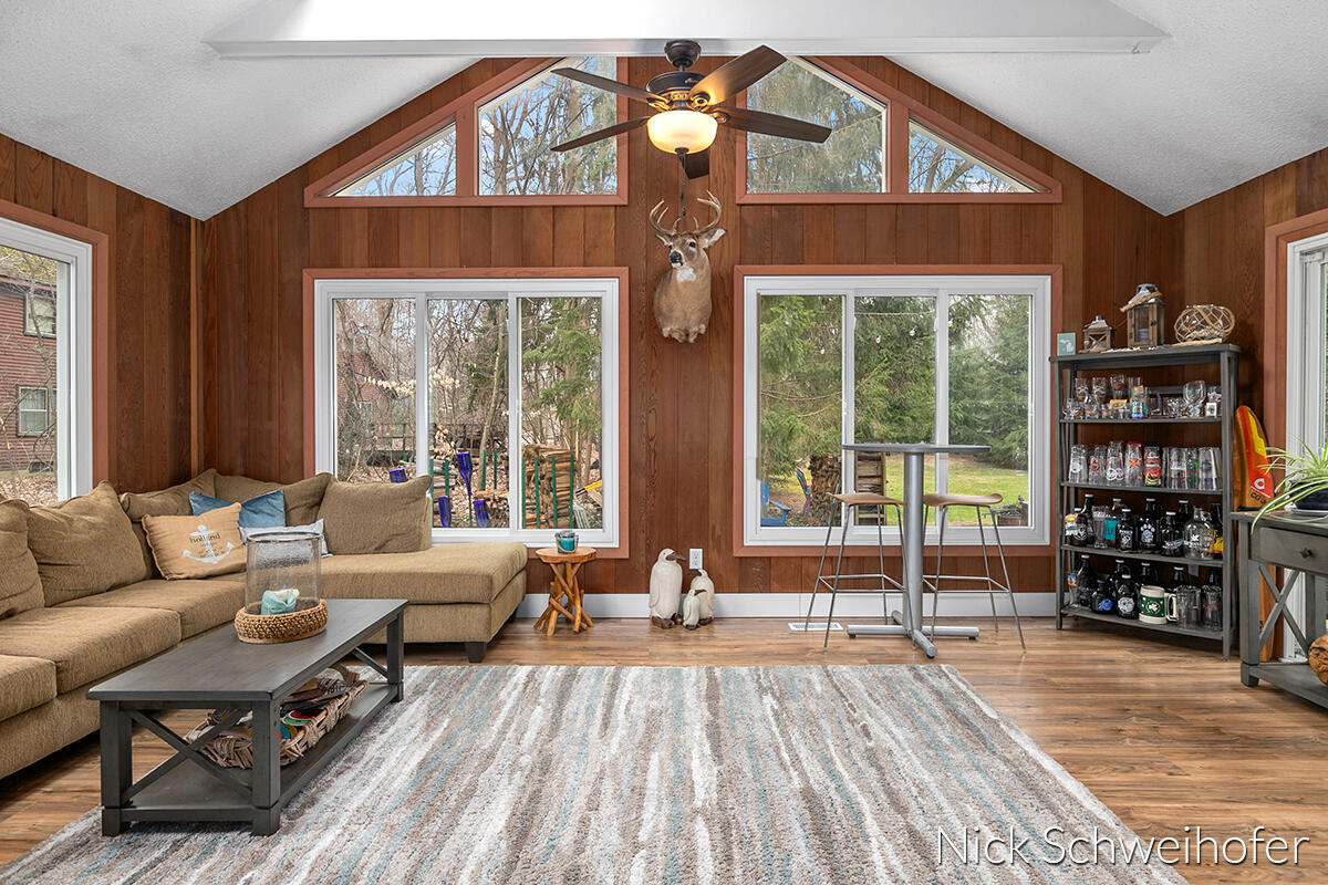 360 Stone Harbor Road Holland, MI 49424 - Photo 18 of 50 4 season