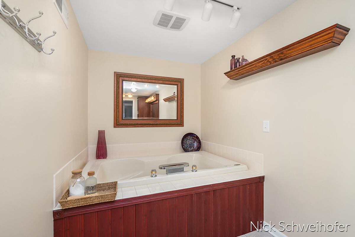 360 Stone Harbor Road Holland, MI 49424 - Photo 24 of 50 IMG_1024