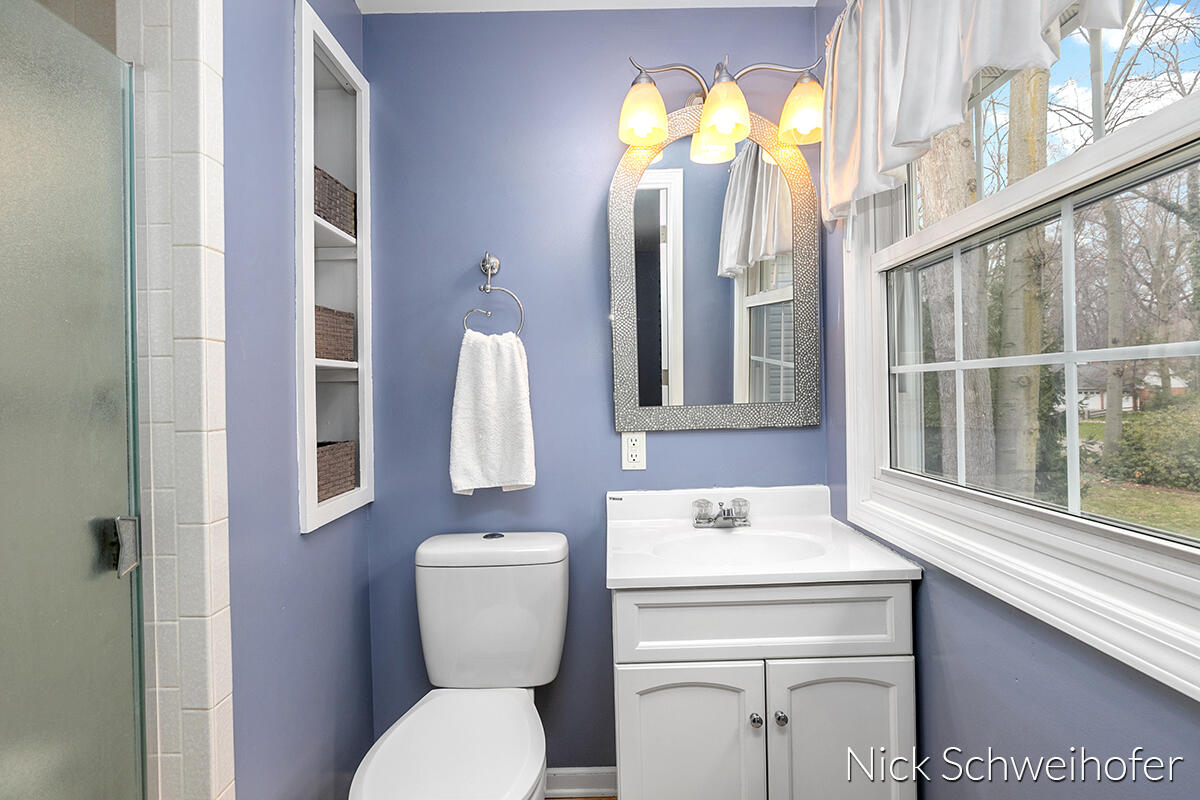 360 Stone Harbor Road Holland, MI 49424 - Photo 28 of 50 Bedroom 3 bath