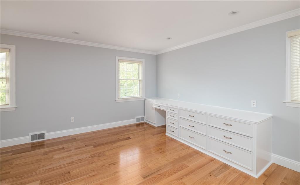 746 Pinoak Road Pittsburgh, PA 15243 - Photo 18 of 25 Gallery Image 18
