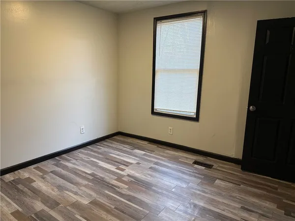$1,495 | 495 Emerson Street, Unit 1, Rochester, NY 14613